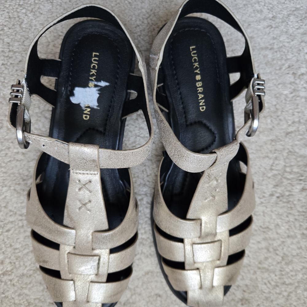 Lucky Brand Gold Fisherman Sandals